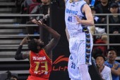 北京首钢CBA击败深圳马可波罗，方硕末节爆发(首钢篮球队方硕)